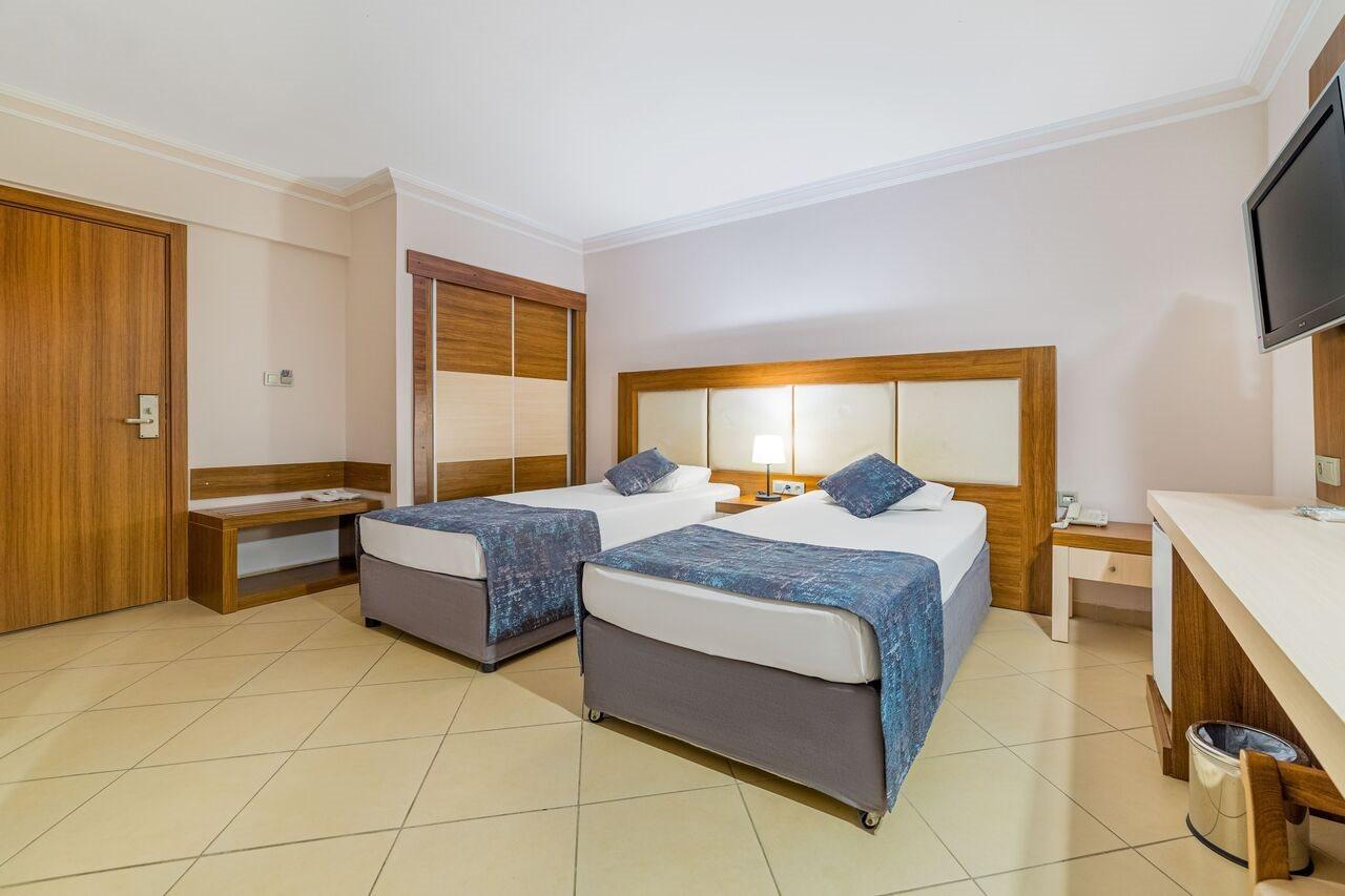 Justiniano Club Alanya 4*