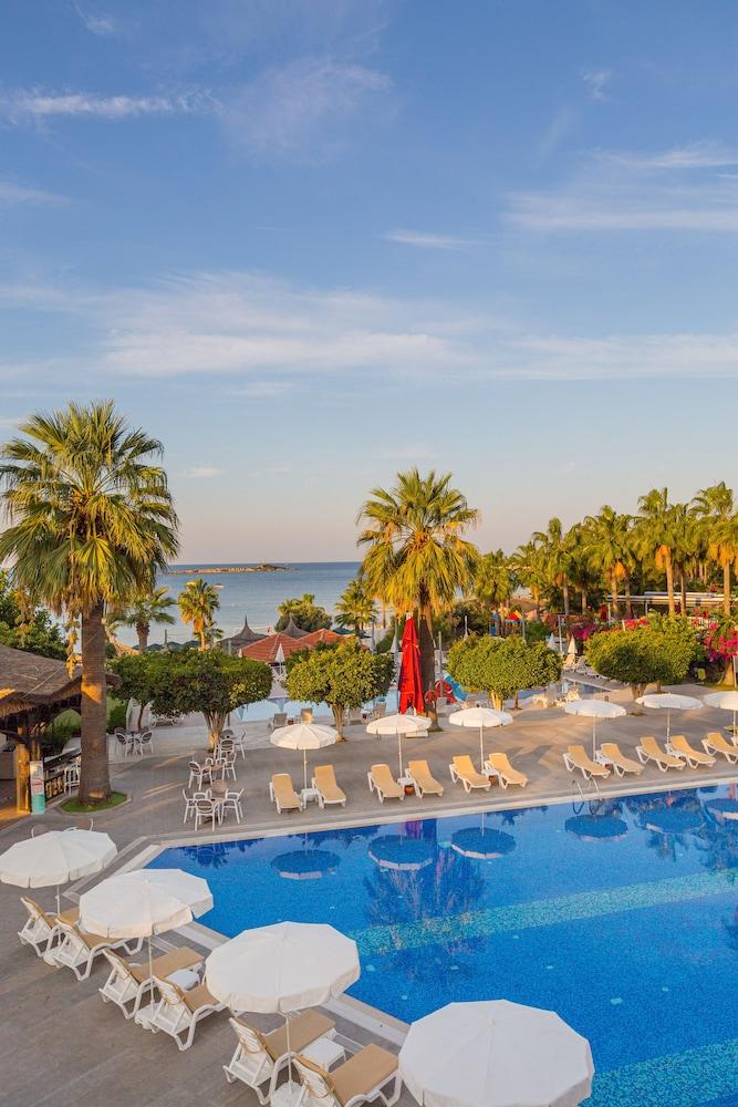 Justiniano Club Alanya 4* Okurcalar