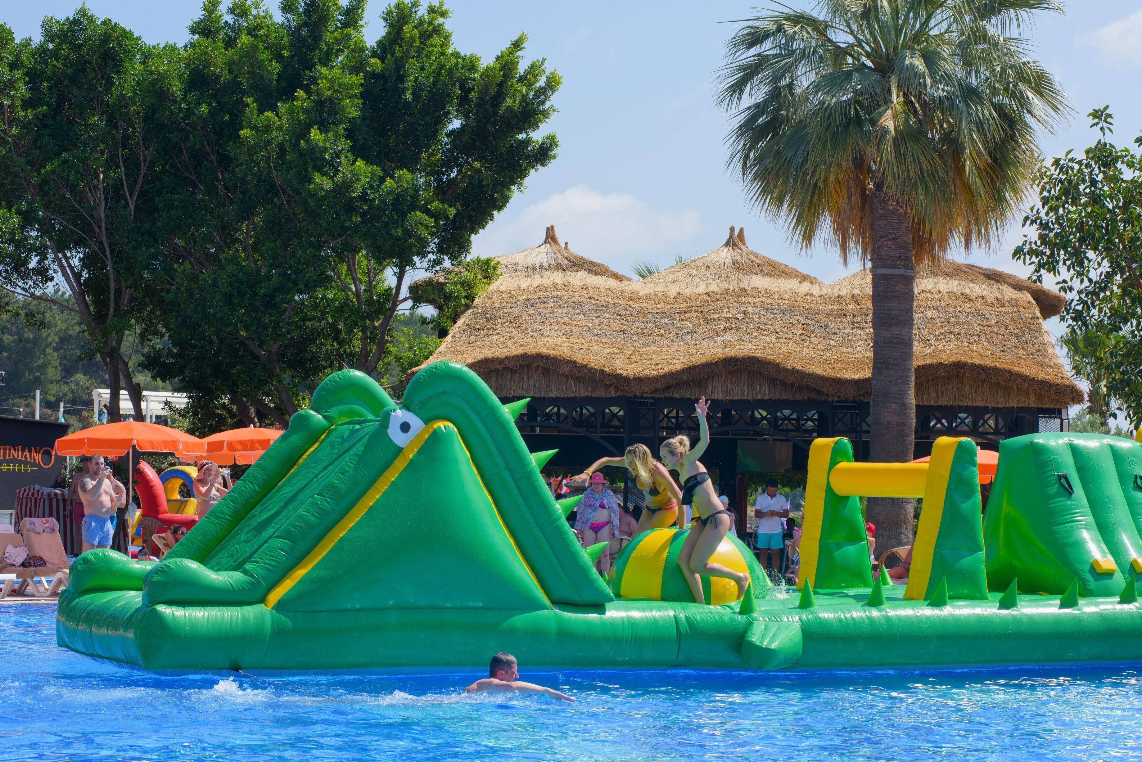 Ośrodek wypoczynkowy Justiniano Club Alanya 4*