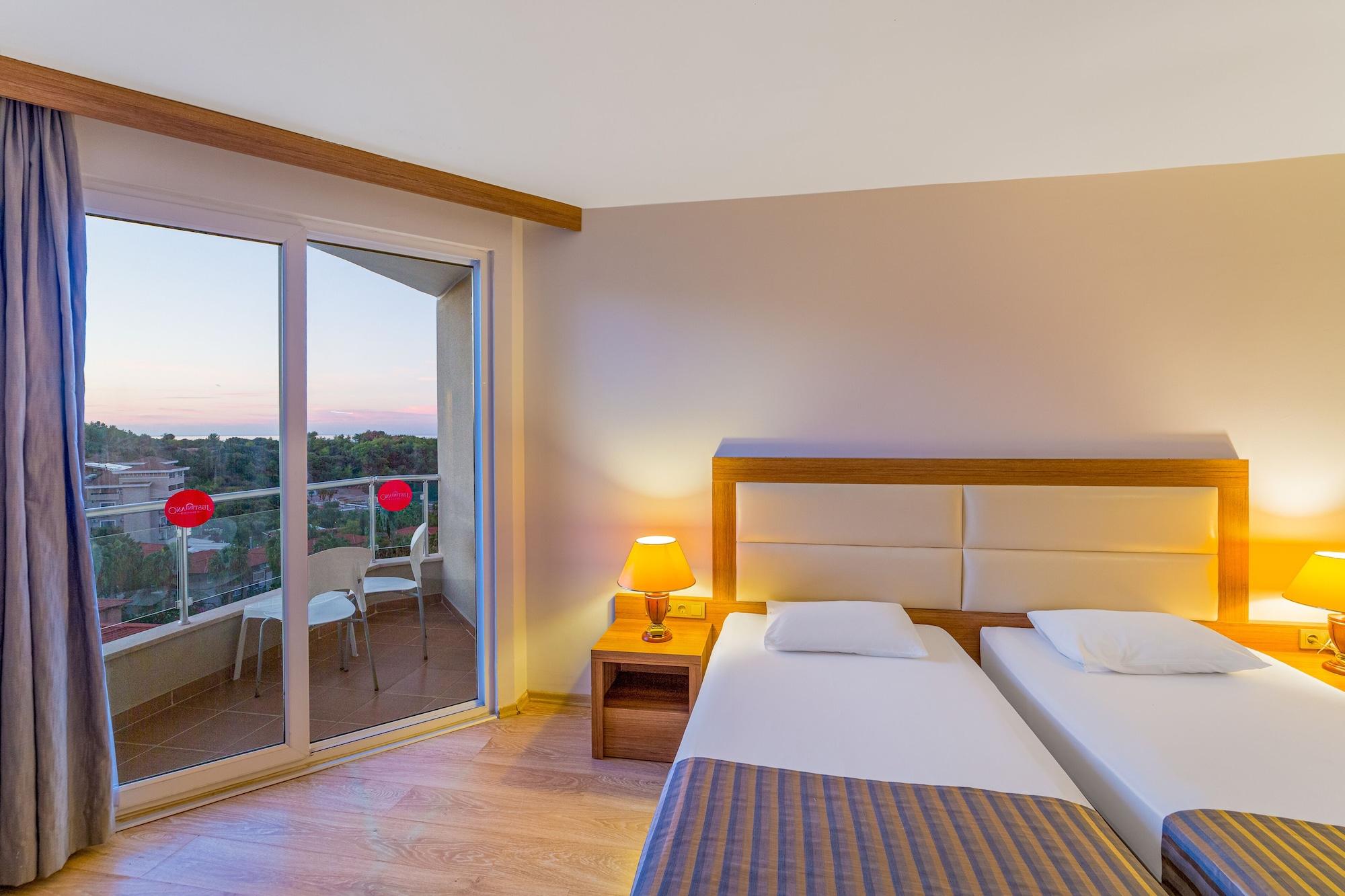 Курортный комплекс Justiniano Club Alanya 4*