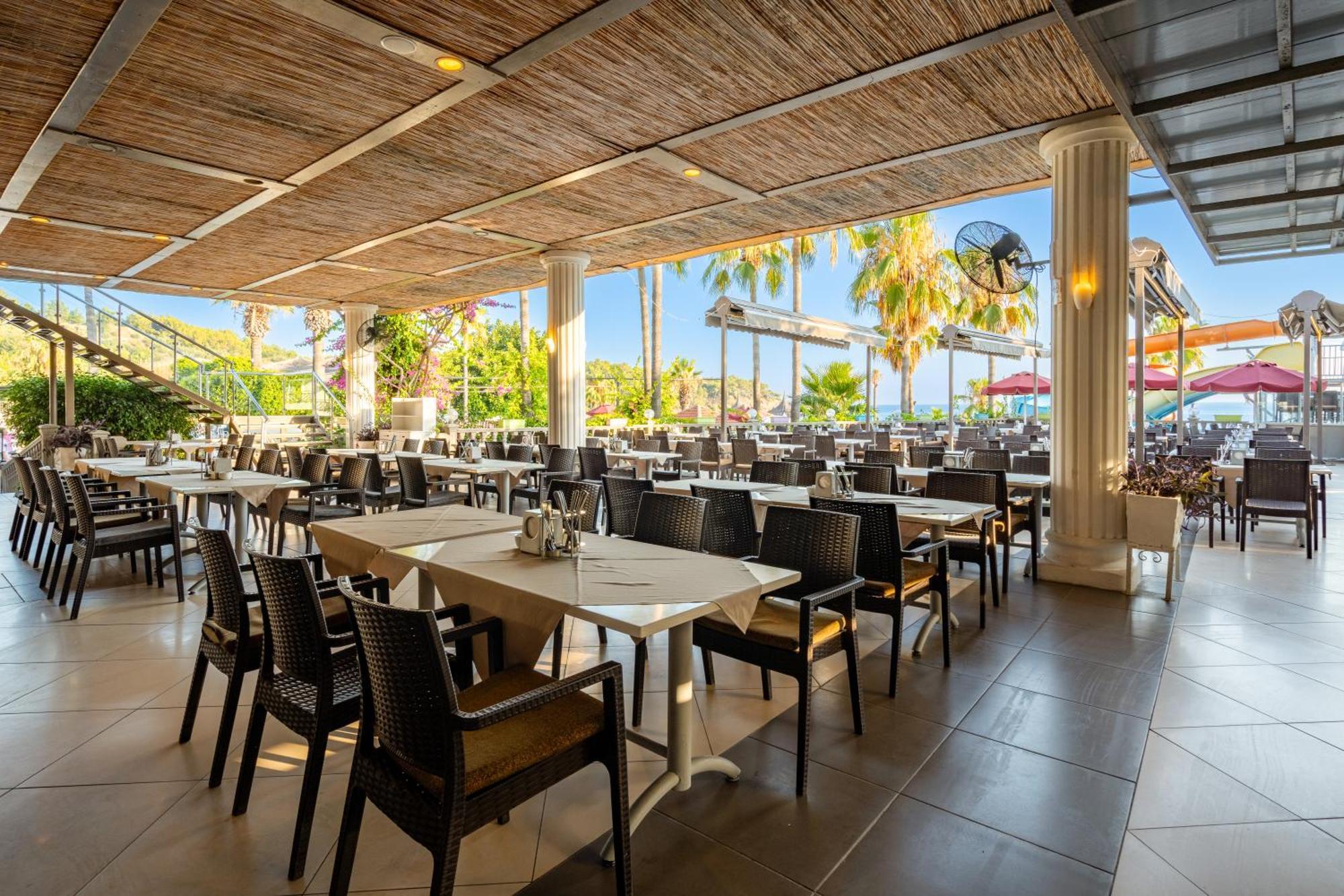 Justiniano Club Resort Okurcalar